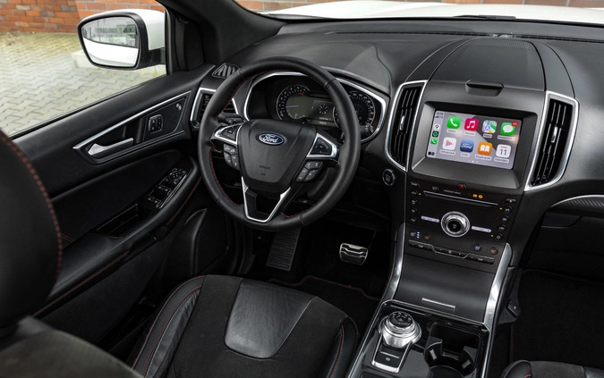 Ford EDGE cena 139900 przebieg: 59236, rok produkcji 2019 z Piaseczno małe 781